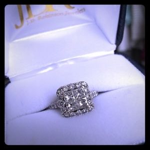 Diamond engagement ring